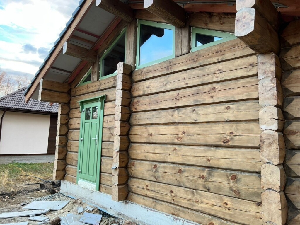 Деревянные окна в парилку для бани 5